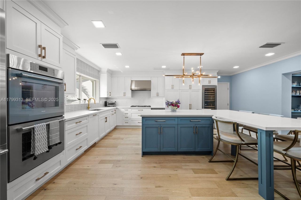 725 Vilabella Ave, Coral Gables, FL 33146 Photo