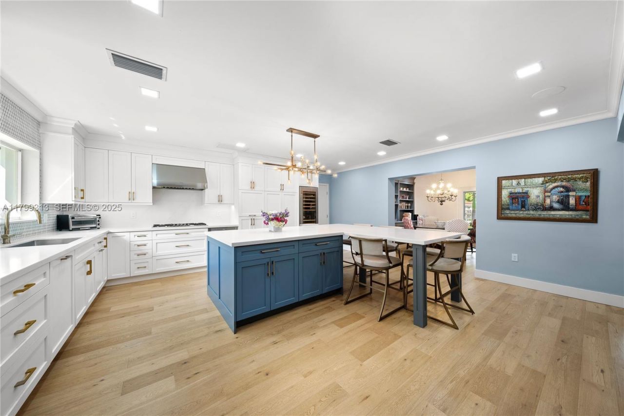 725 Vilabella Ave, Coral Gables, FL 33146 Photo