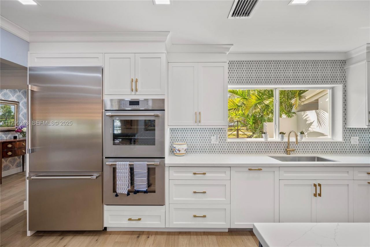 725 Vilabella Ave, Coral Gables, FL 33146 Photo