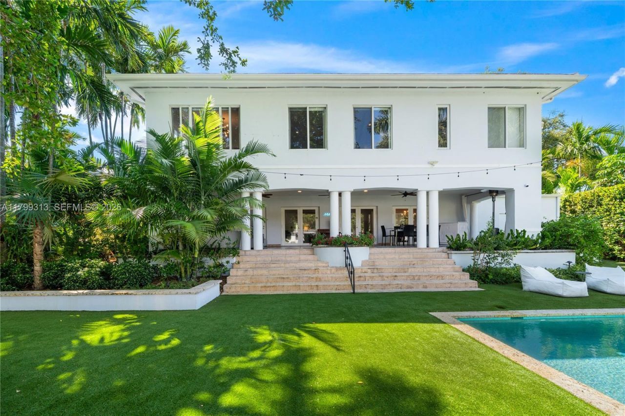 725 Vilabella Ave, Coral Gables, FL 33146 Photo