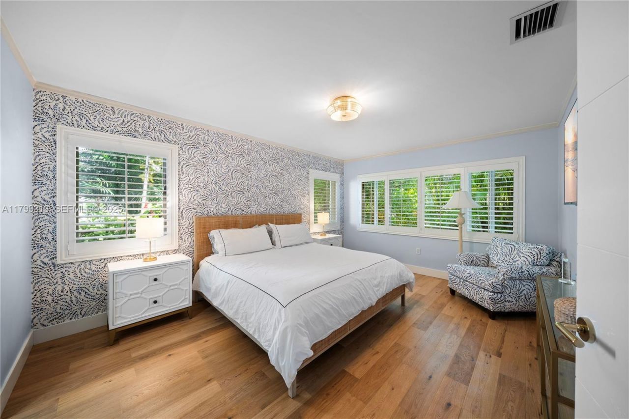 725 Vilabella Ave, Coral Gables, FL 33146 Photo