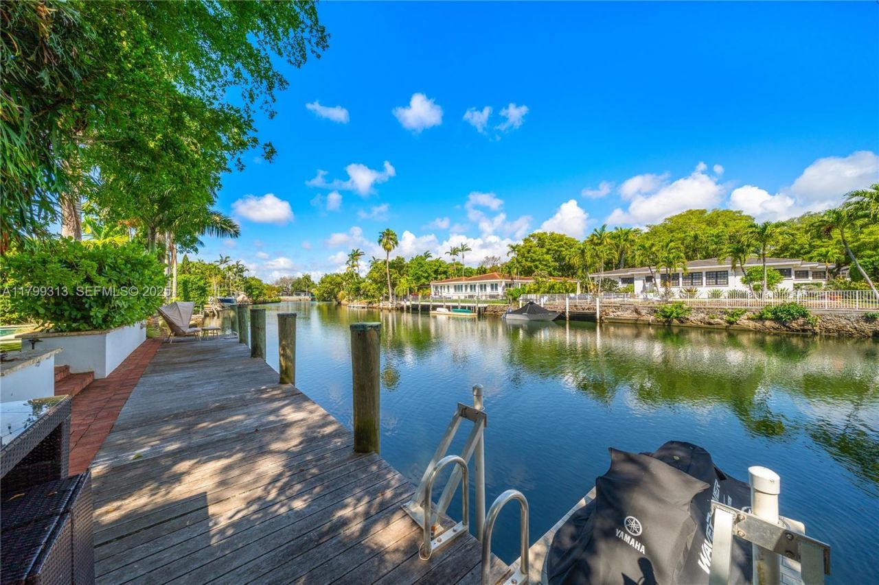 725 Vilabella Ave, Coral Gables, FL 33146 Photo