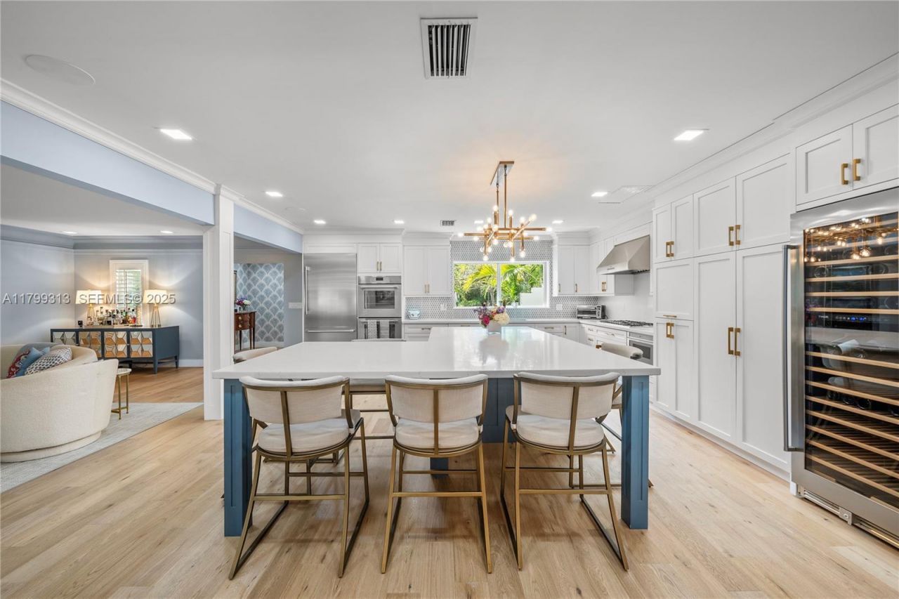 725 Vilabella Ave, Coral Gables, FL 33146 Photo