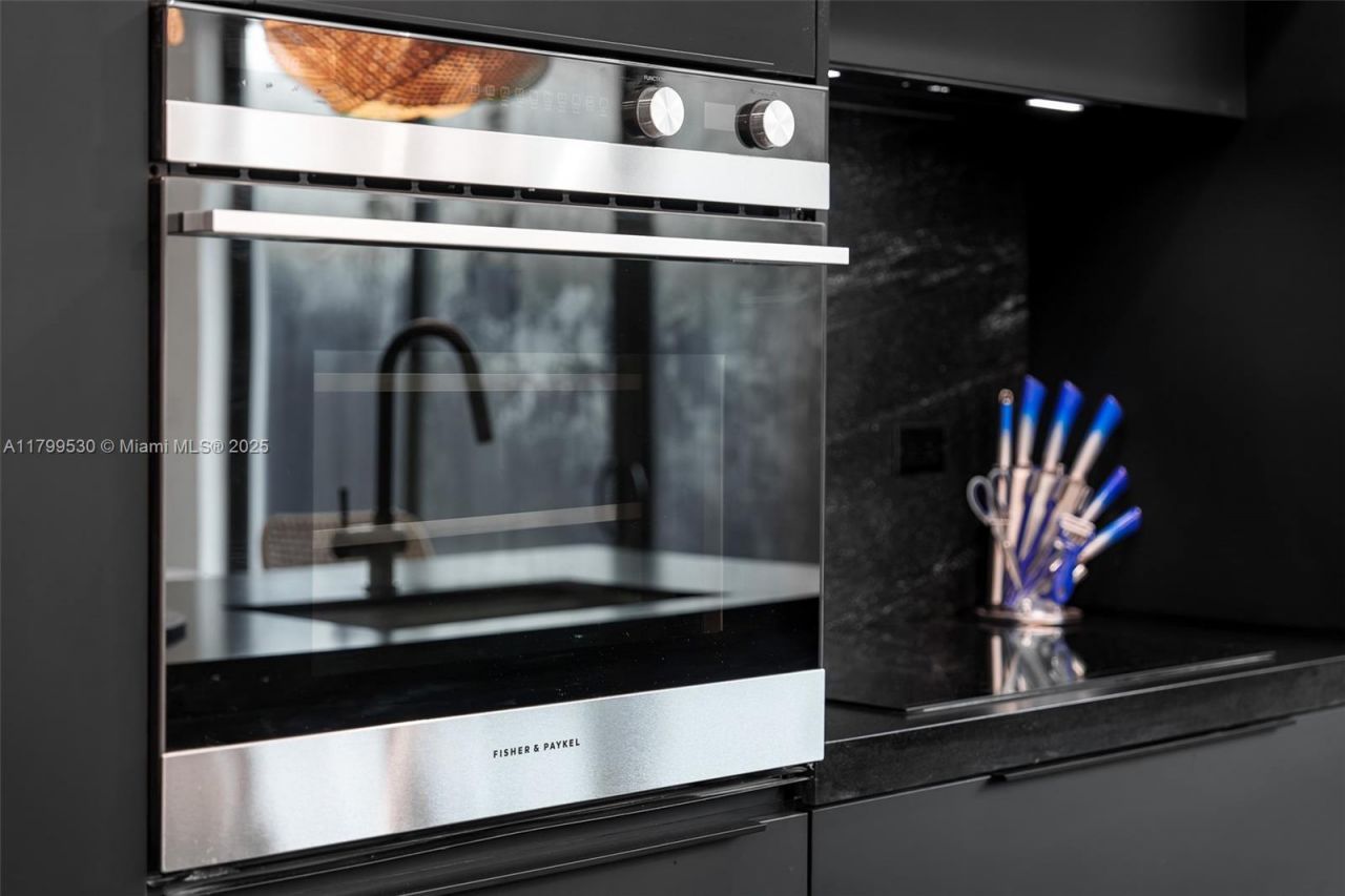 408 NW 52nd St, Unit 408, Miami, FL 33127 Photo