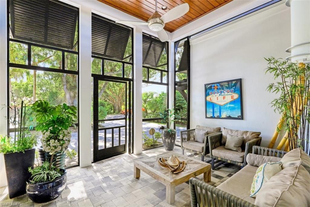 1199 9th Ave N, Naples, FL 34102 Photo