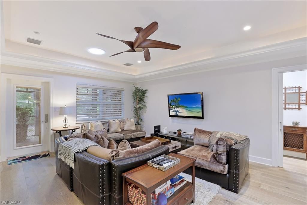 1199 9th Ave N, Naples, FL 34102 Photo