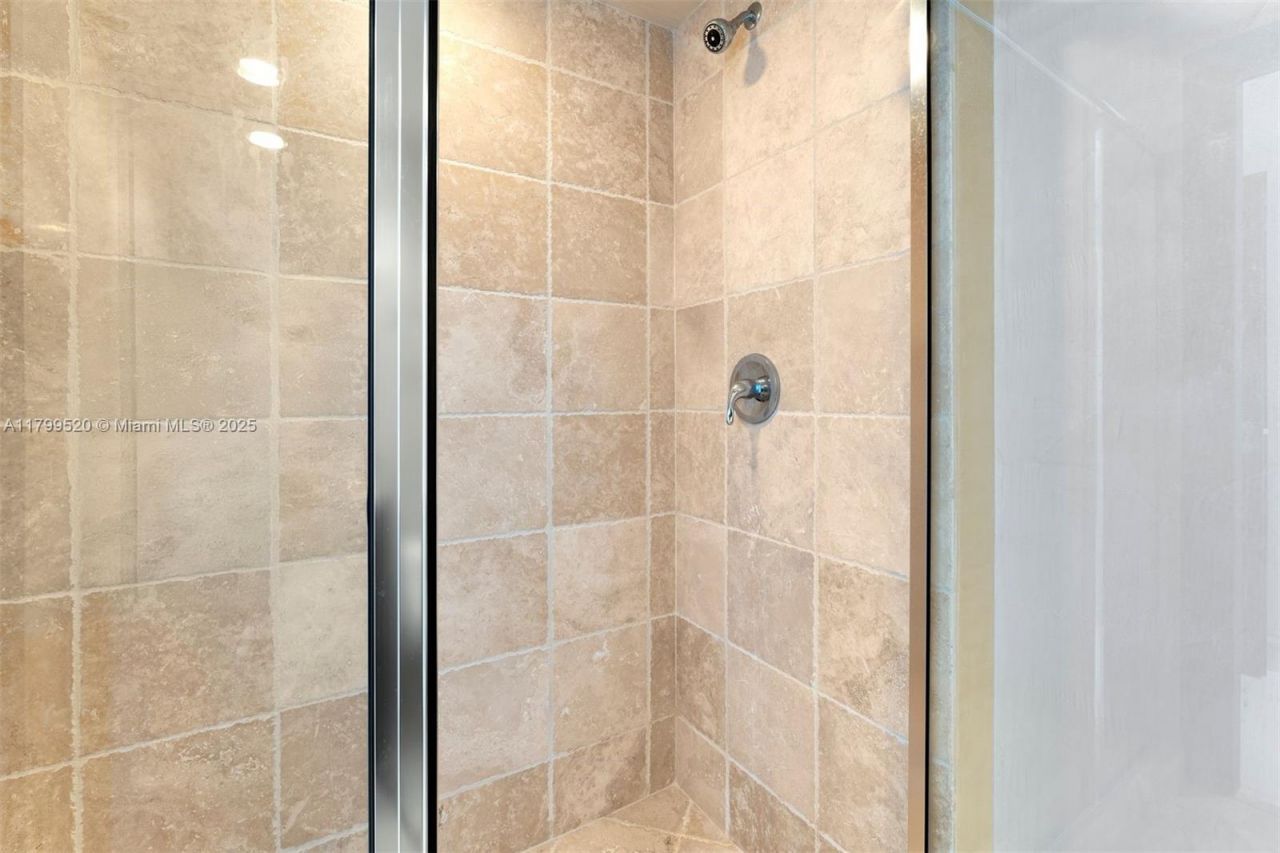 18201 Collins Ave, Unit 5206, Sunny Isles Beach, FL 33160 Photo