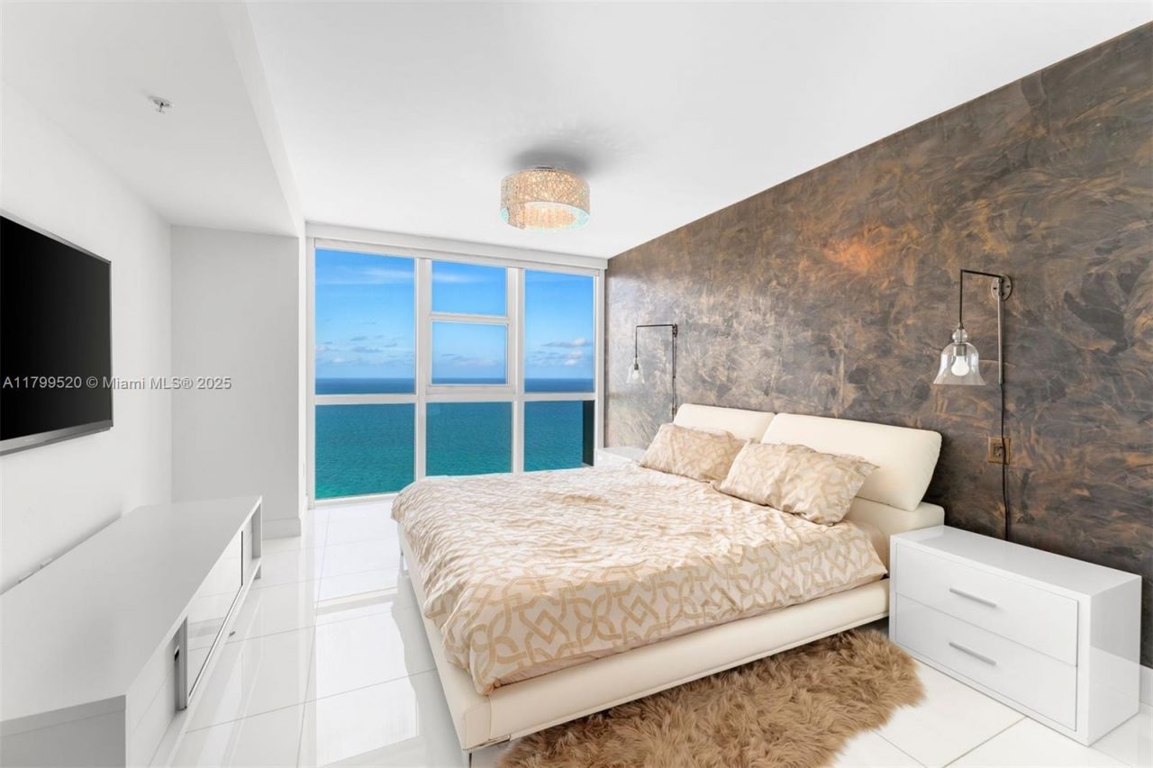 18201 Collins Ave, Unit 5206, Sunny Isles Beach, FL 33160 Photo