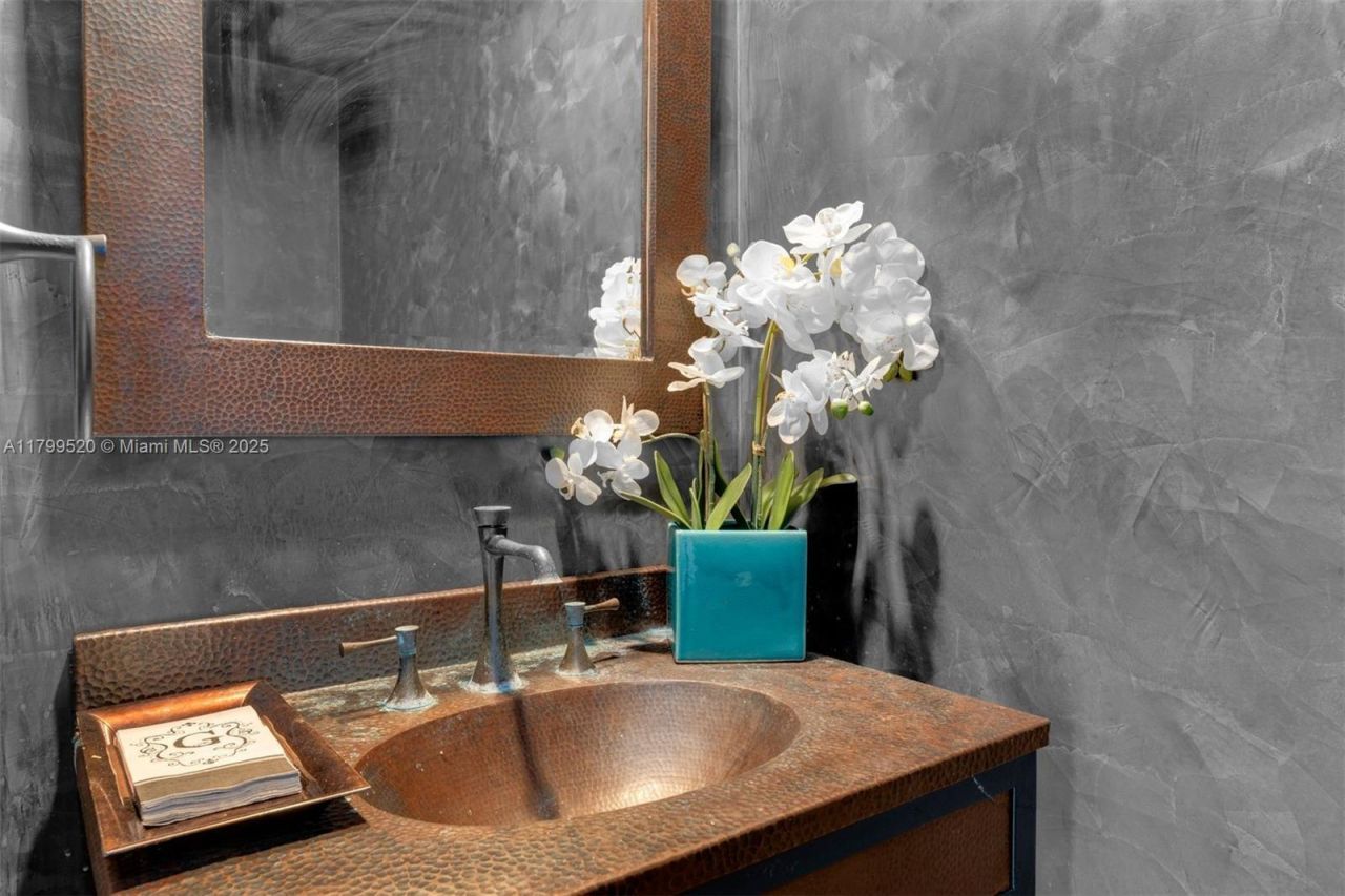 18201 Collins Ave, Unit 5206, Sunny Isles Beach, FL 33160 Photo