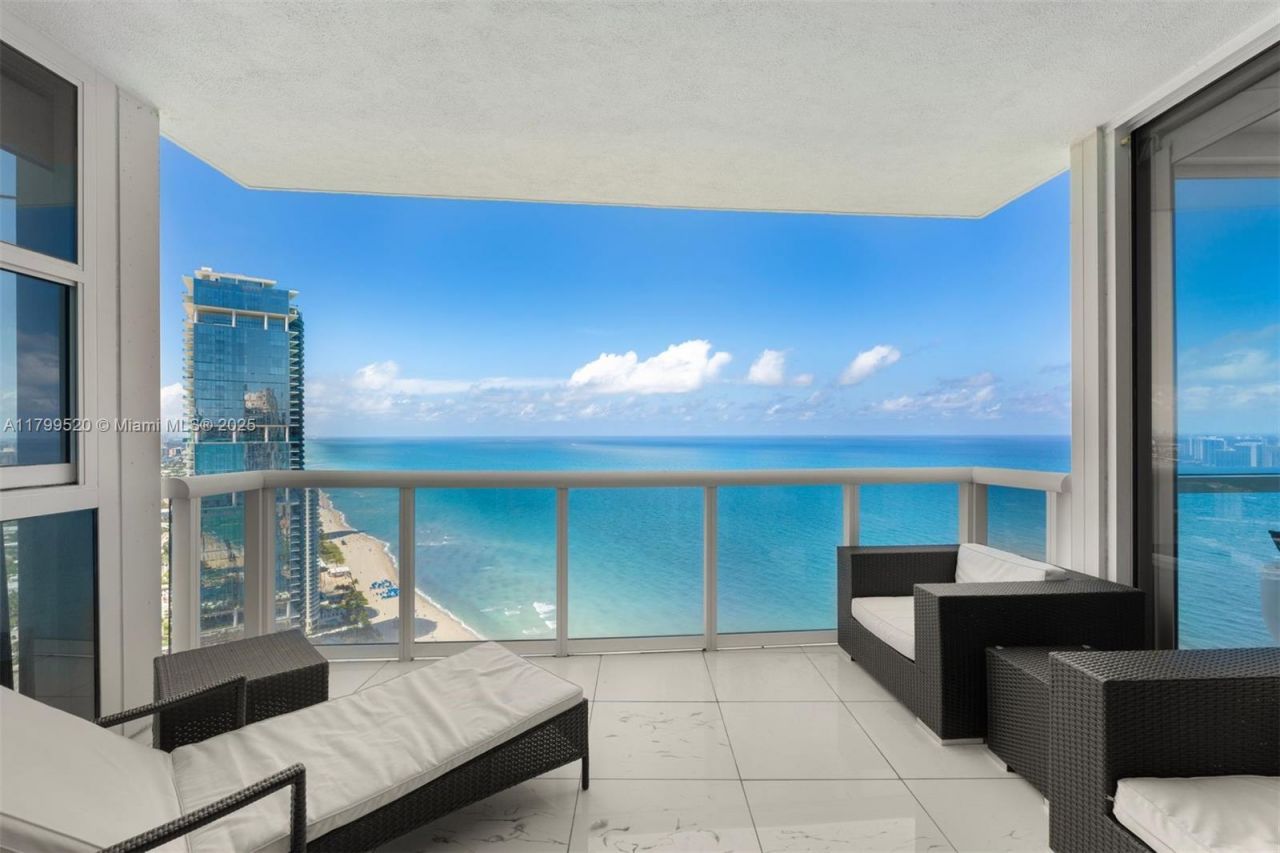 18201 Collins Ave, Unit 5206, Sunny Isles Beach, FL 33160 Photo