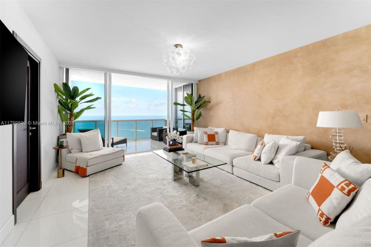 18201 Collins Ave, Unit 5206, Sunny Isles Beach, FL 33160 Photo