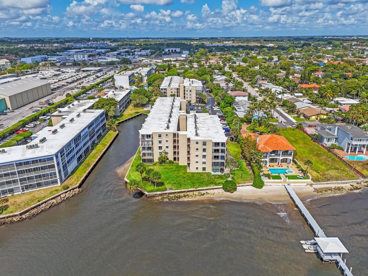 896 N Federal Highway, Unit 121, Lantana, FL 33462 Photo