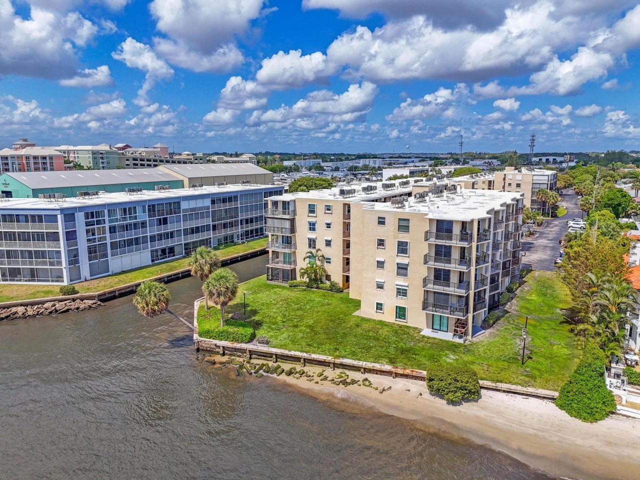 896 N Federal Highway, Unit 121, Lantana, FL 33462 Photo