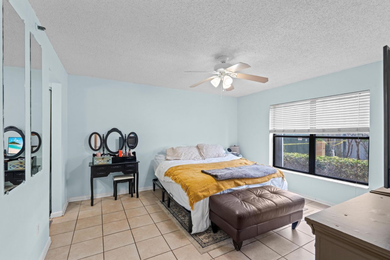 896 N Federal Highway, Unit 121, Lantana, FL 33462 Photo
