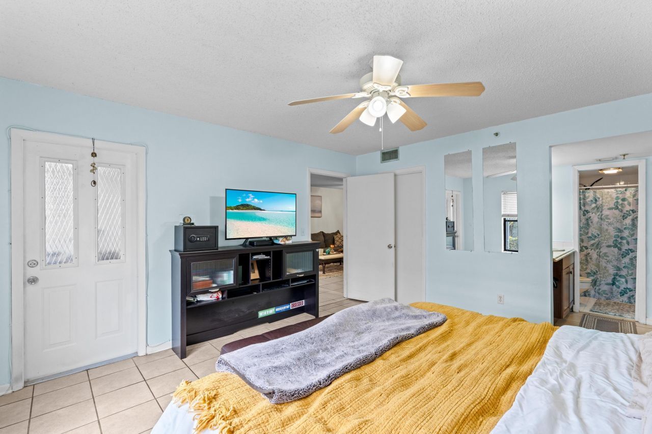 896 N Federal Highway, Unit 121, Lantana, FL 33462 Photo