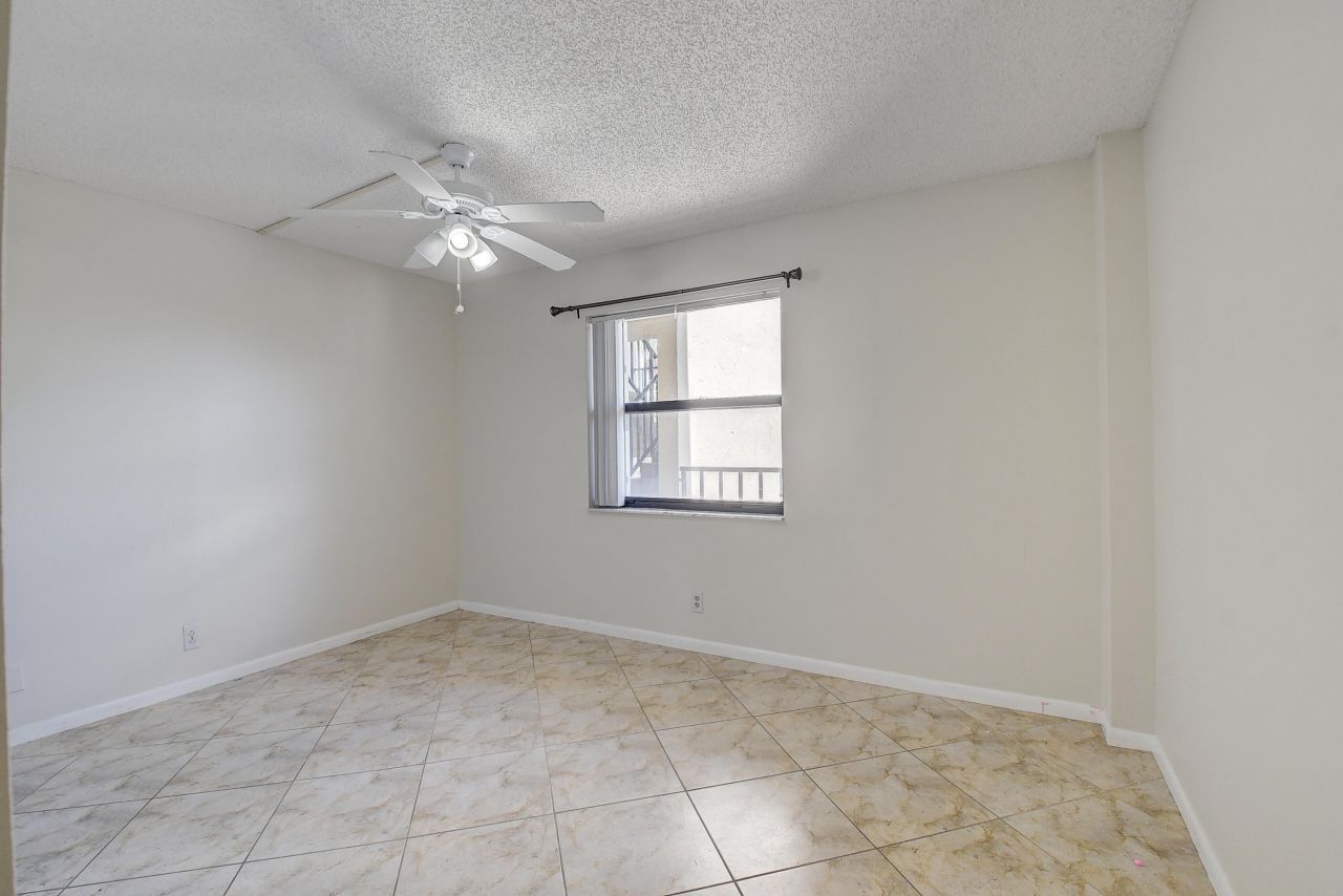 890 N Federal Highway, Unit 206, Lantana, FL 33462 Photo