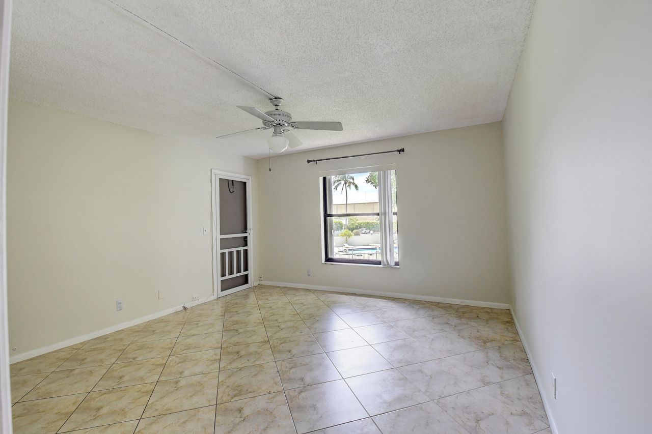 890 N Federal Highway, Unit 206, Lantana, FL 33462 Photo