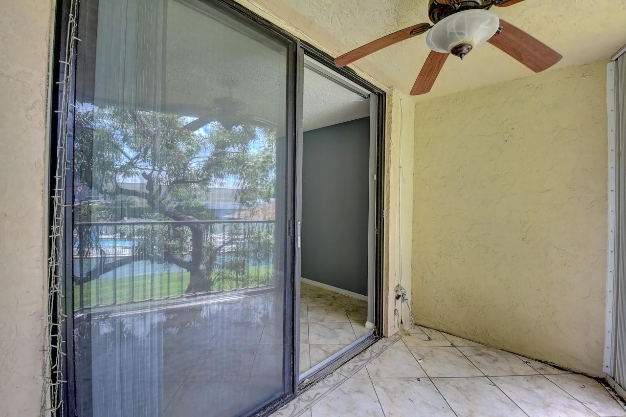 890 N Federal Highway, Unit 206, Lantana, FL 33462 Photo