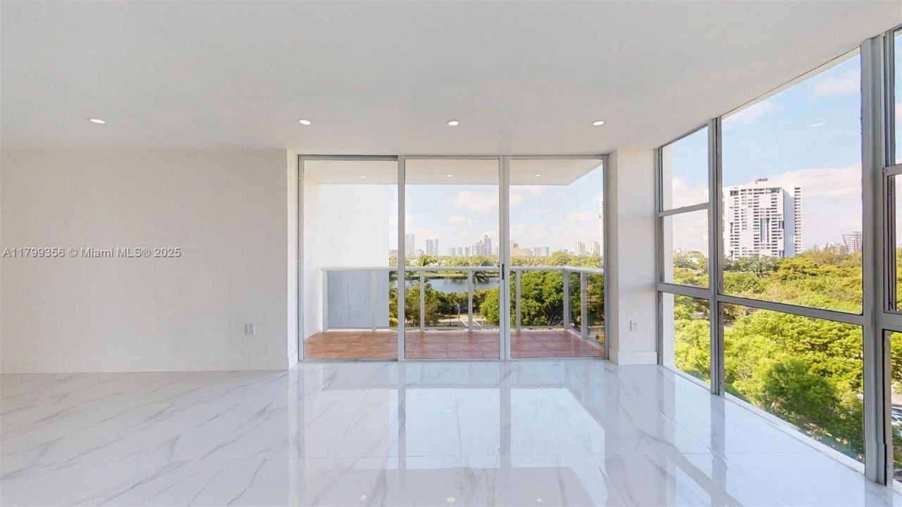 3625 N Country Club Dr, Unit 609, Aventura, FL 33180 Photo