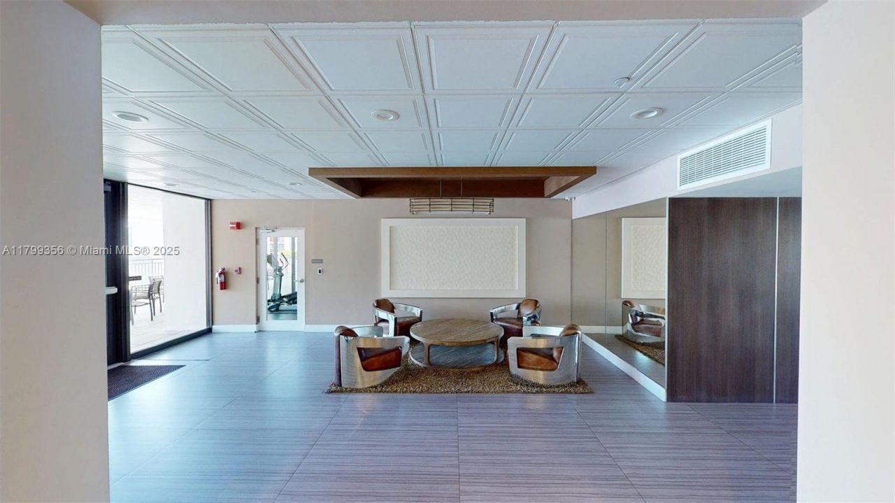 3625 N Country Club Dr, Unit 609, Aventura, FL 33180 Photo