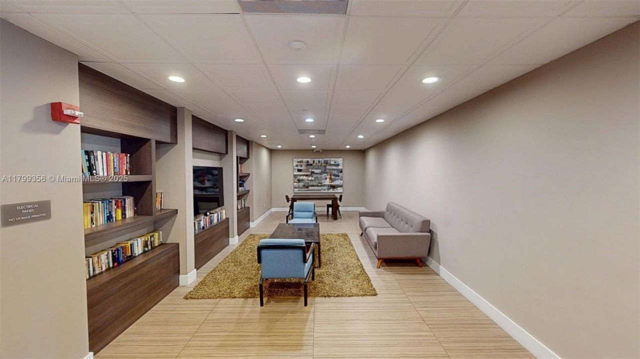 3625 N Country Club Dr, Unit 609, Aventura, FL 33180 Photo