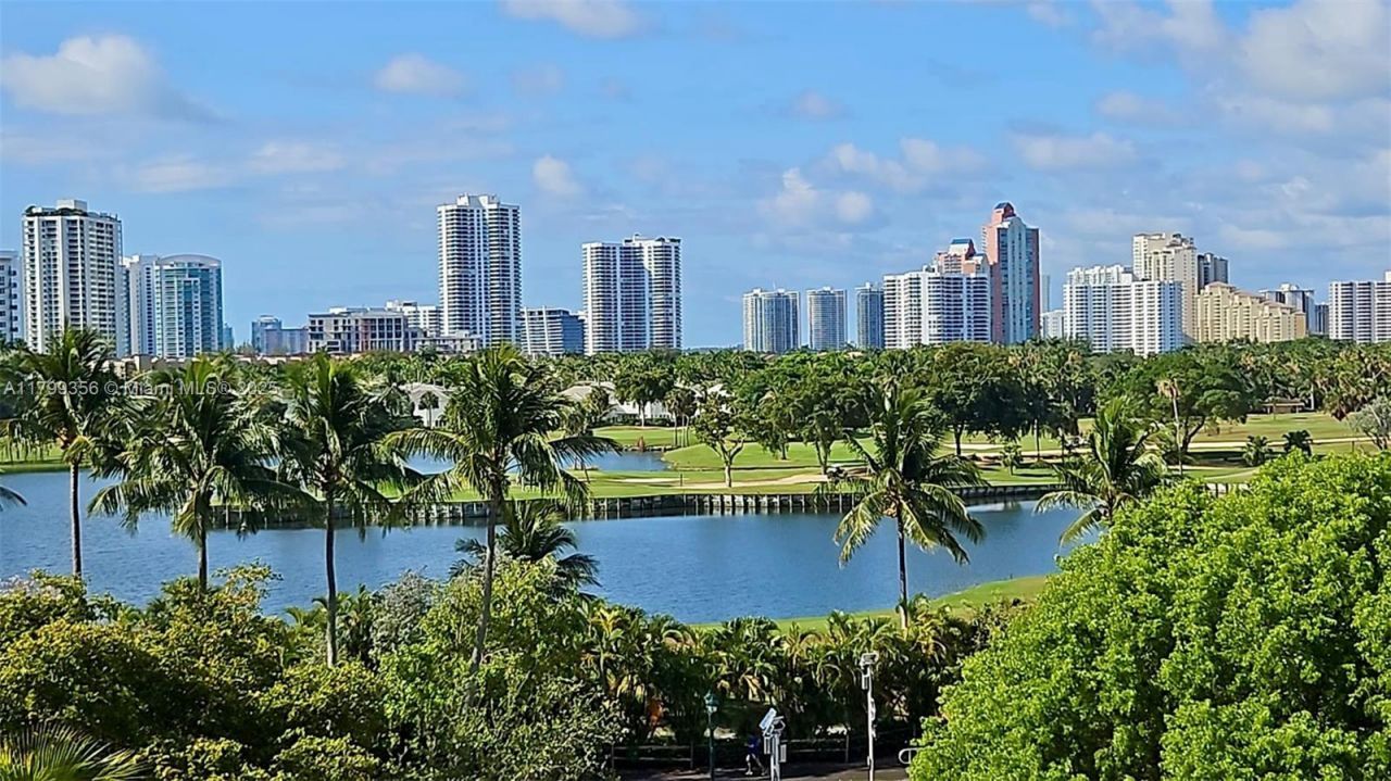 3625 N Country Club Dr, Unit 609, Aventura, FL 33180 Photo