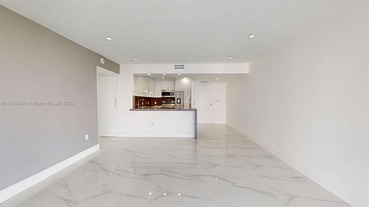 3625 N Country Club Dr, Unit 609, Aventura, FL 33180 Photo