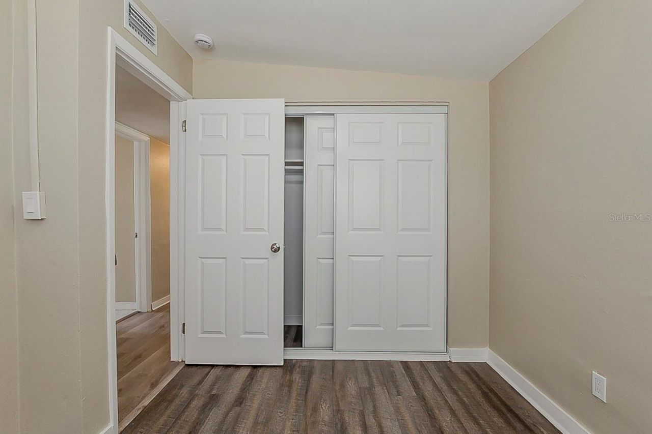 4010 Emerson Avenue S, Saint Petersburg, FL 33711 Photo