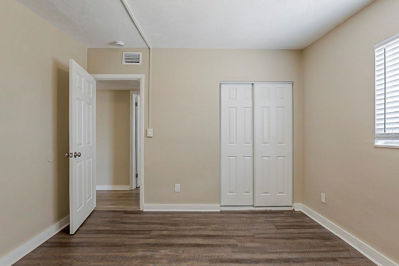 4010 Emerson Avenue S, Saint Petersburg, FL 33711 Photo