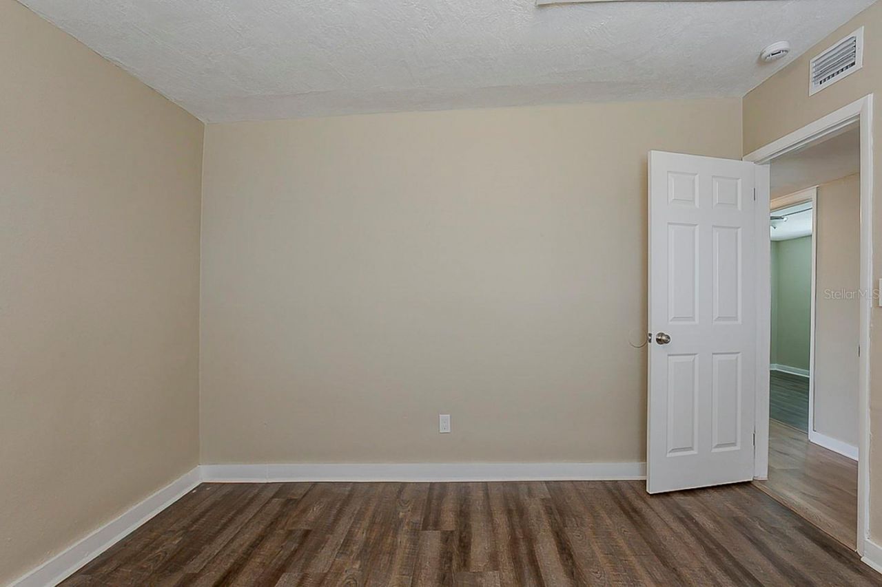 4010 Emerson Avenue S, Saint Petersburg, FL 33711 Photo