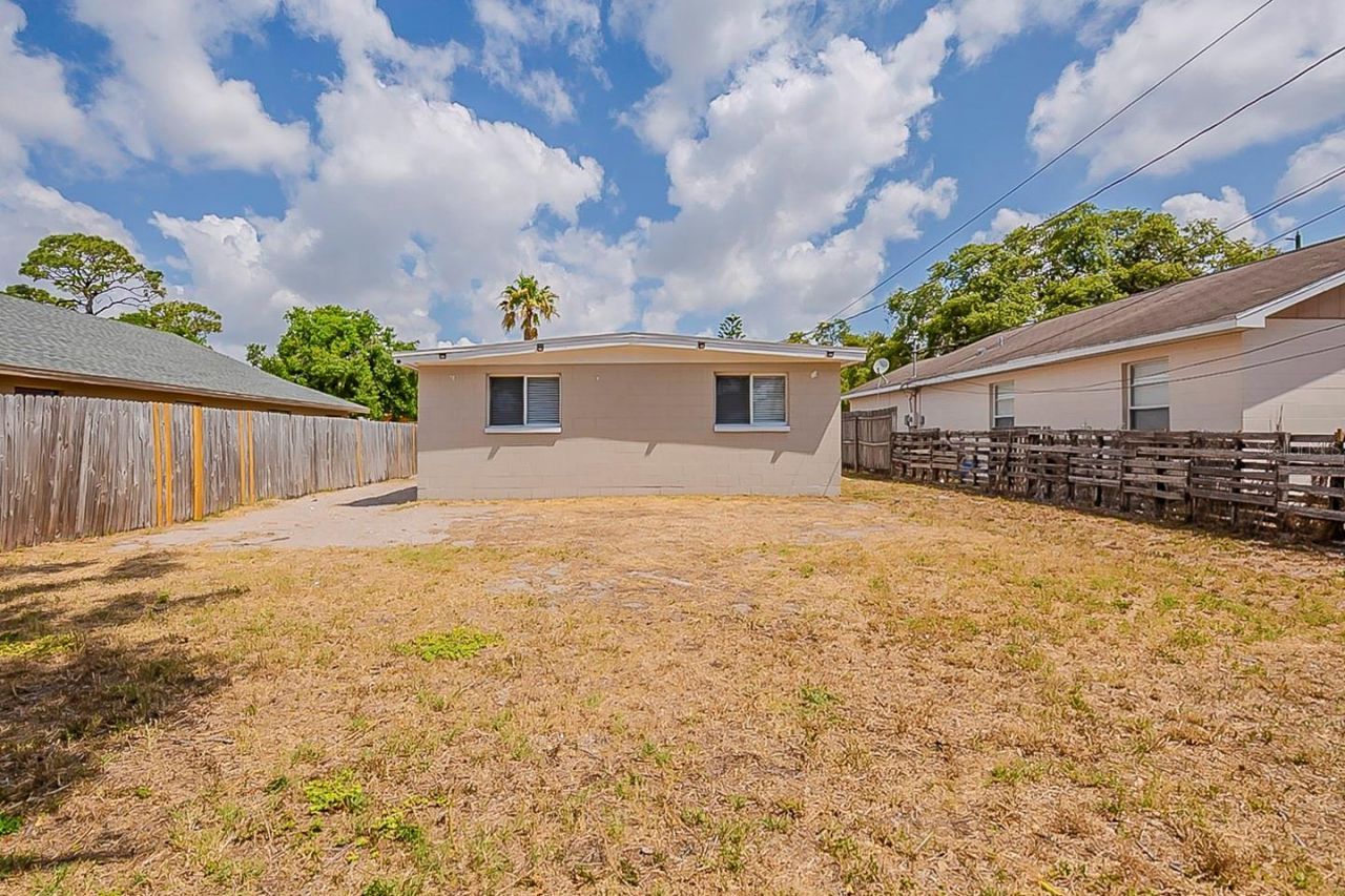 4010 Emerson Avenue S, Saint Petersburg, FL 33711 Photo