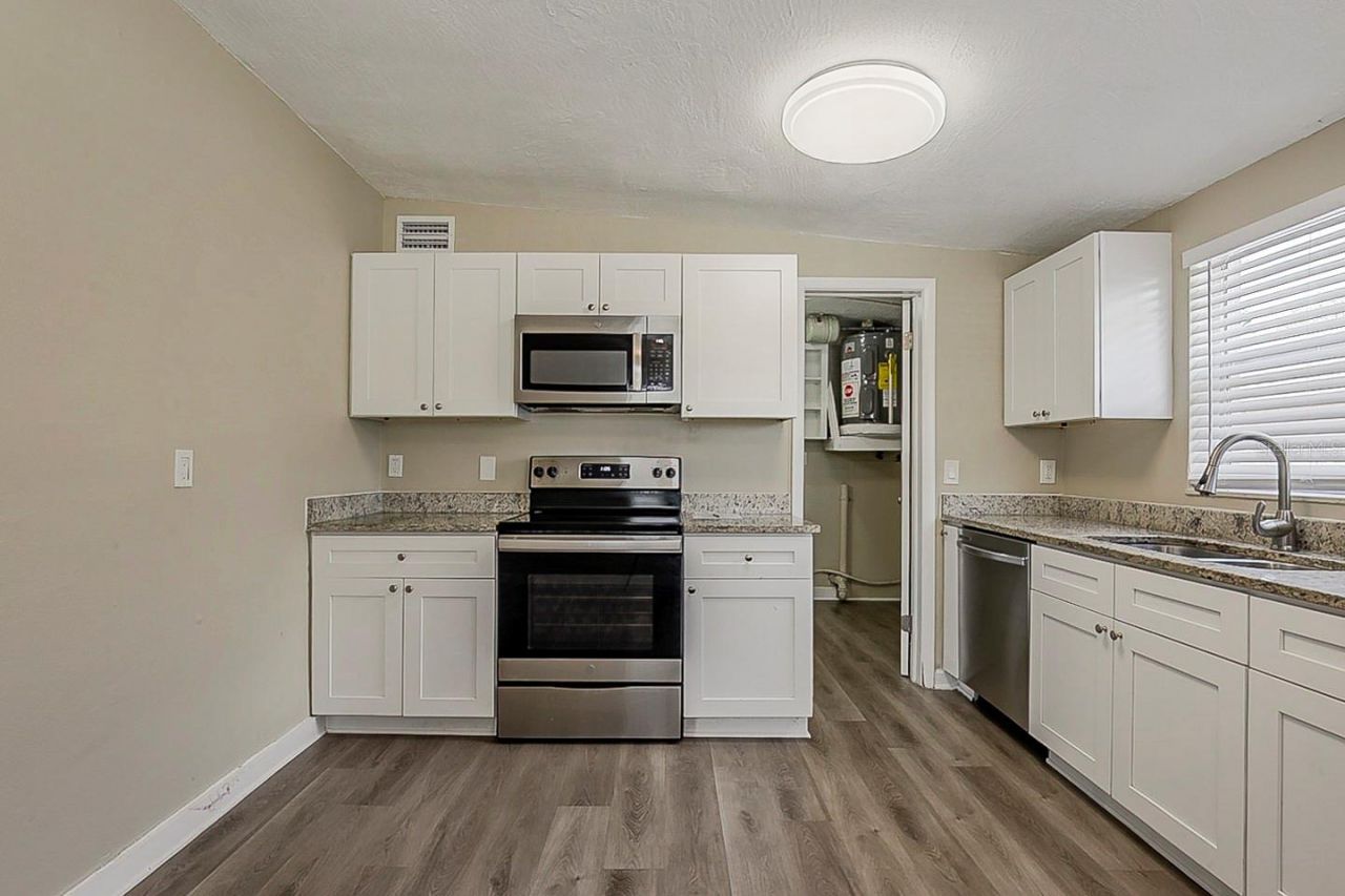 4010 Emerson Avenue S, Saint Petersburg, FL 33711 Photo