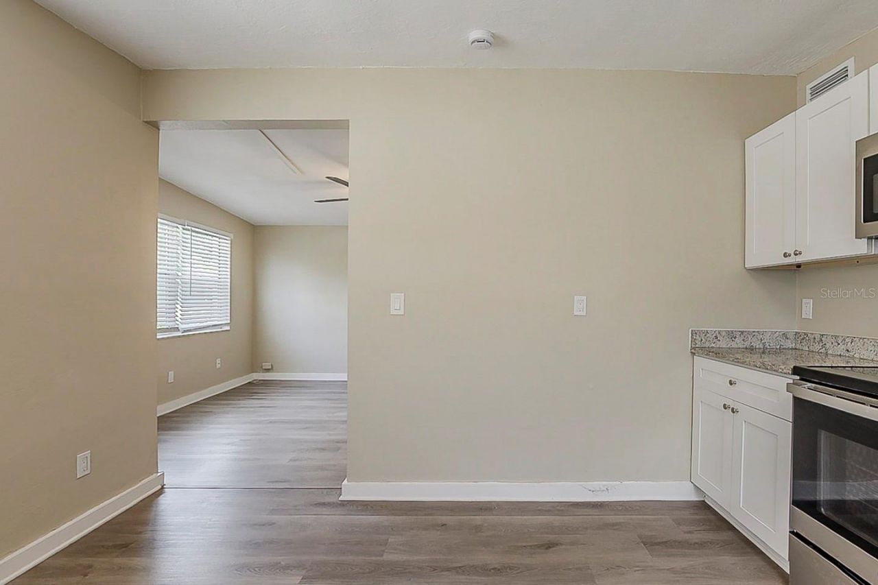 4010 Emerson Avenue S, Saint Petersburg, FL 33711 Photo