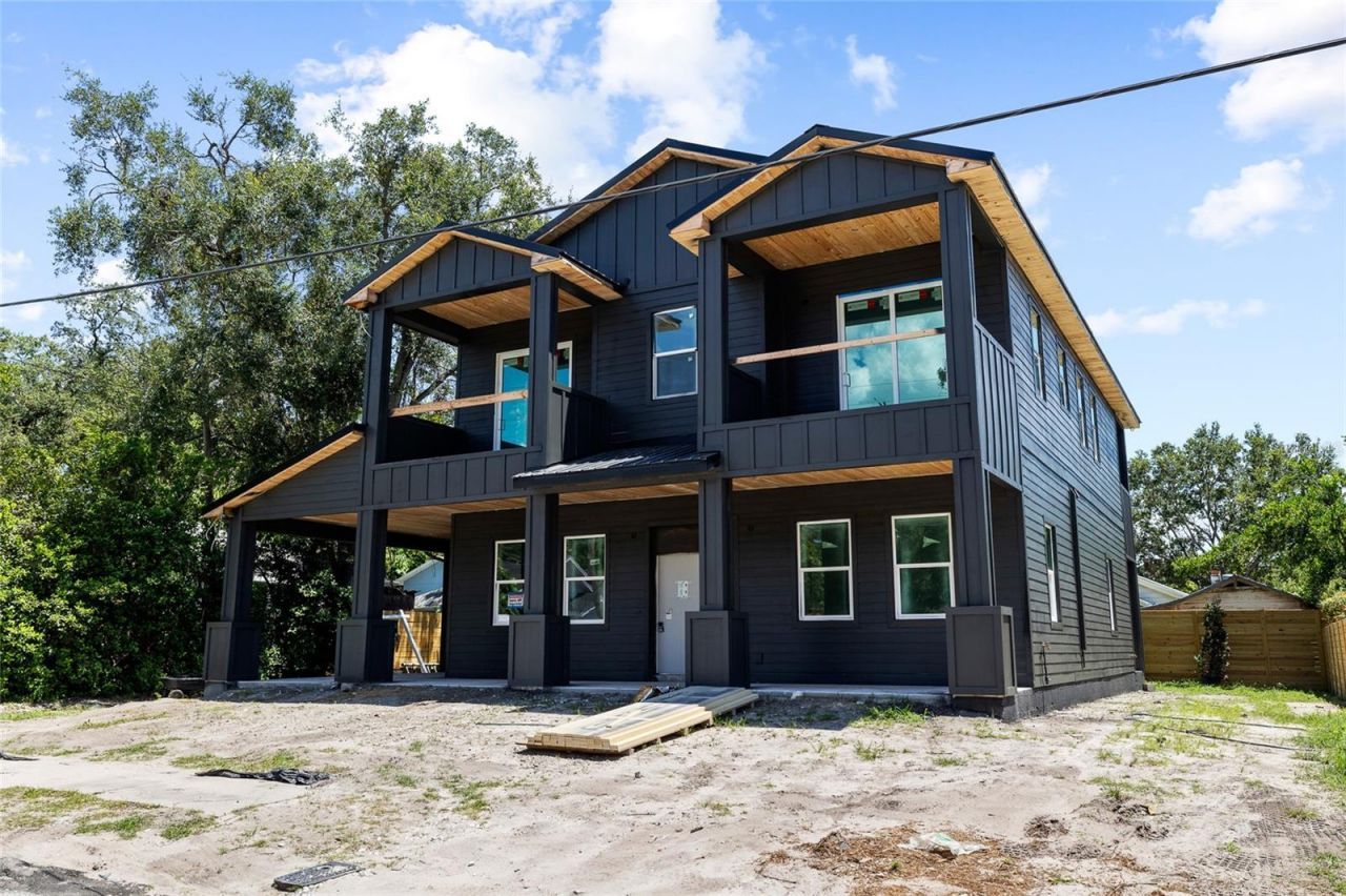 110 W Hiawatha Street, Tampa, FL 33604 Photo