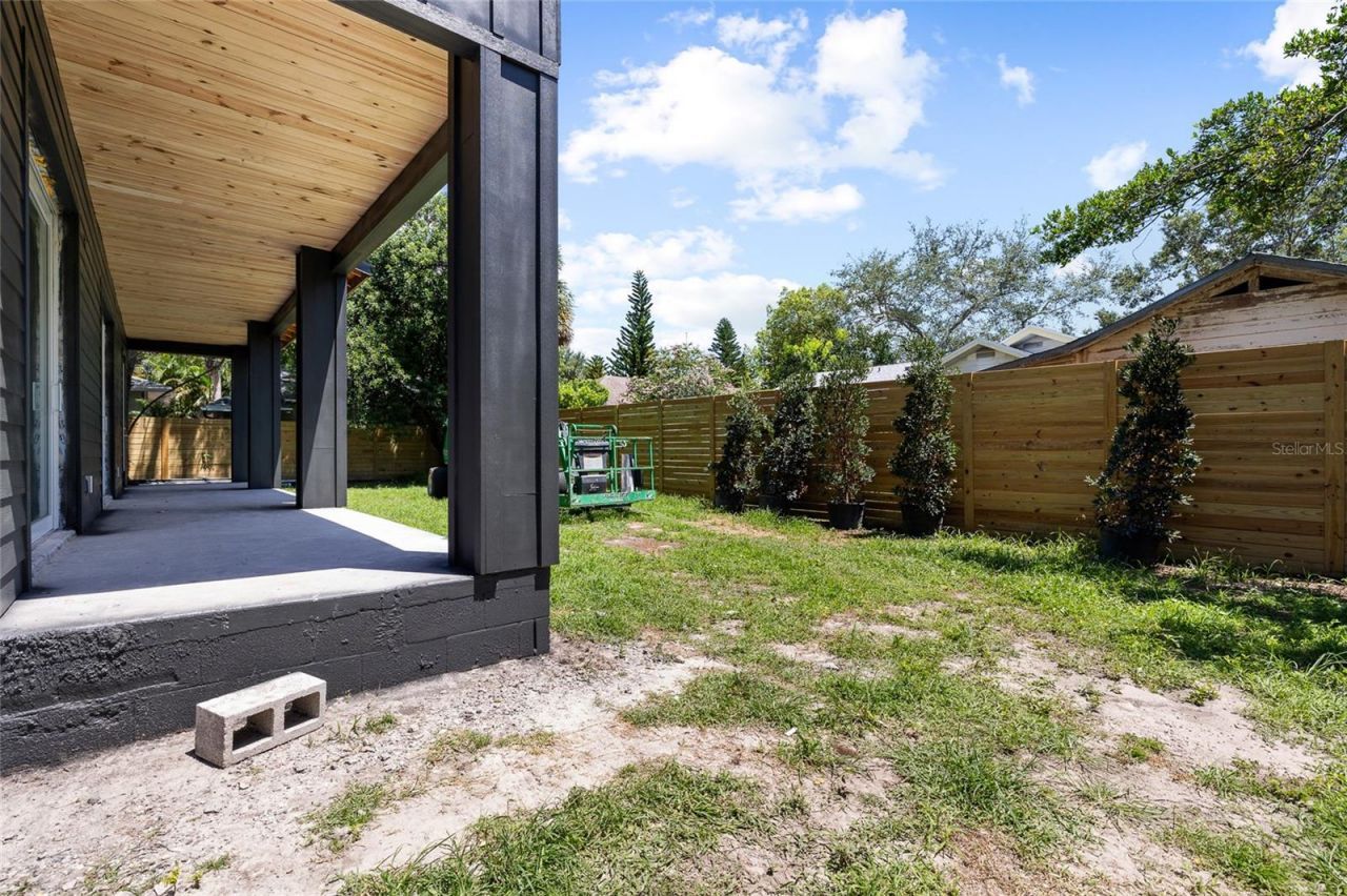 110 W Hiawatha Street, Tampa, FL 33604 Photo