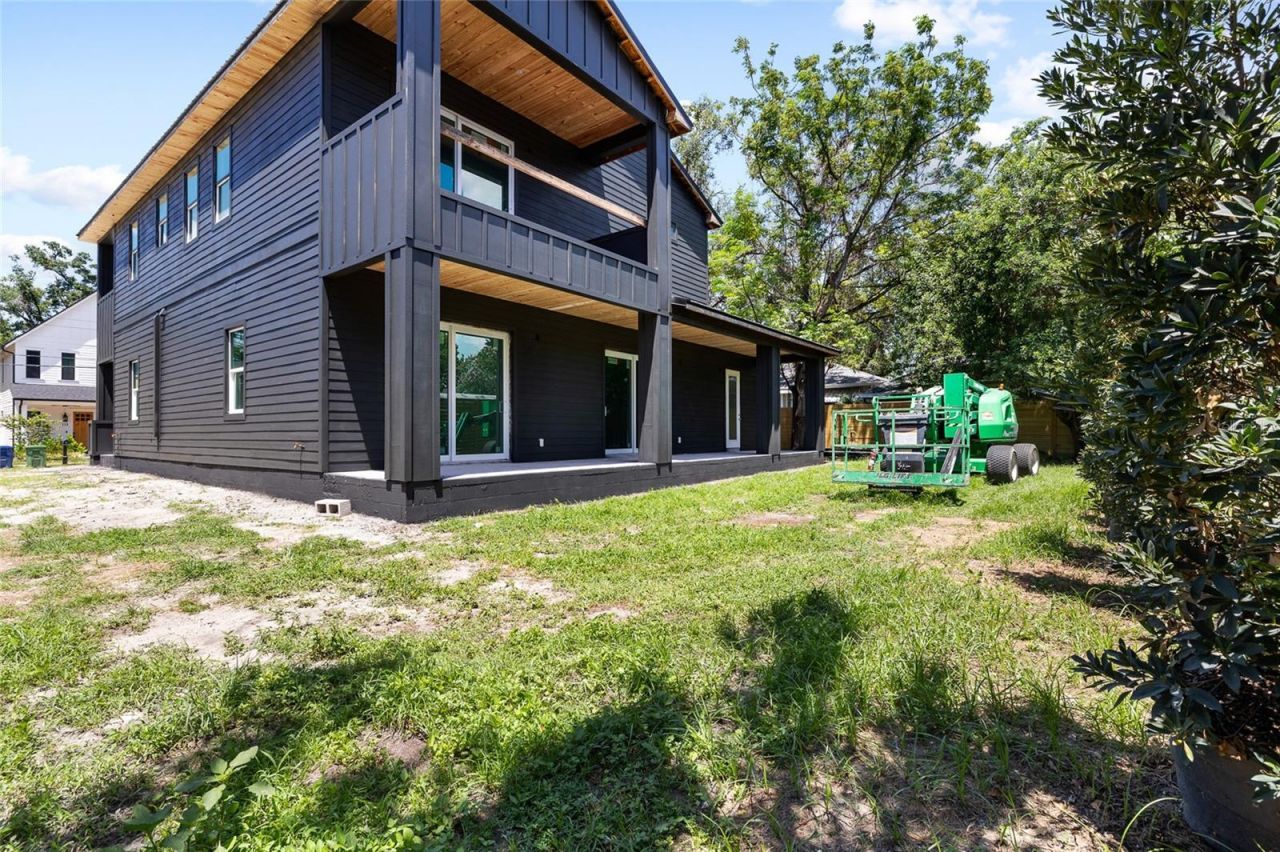 110 W Hiawatha Street, Tampa, FL 33604 Photo