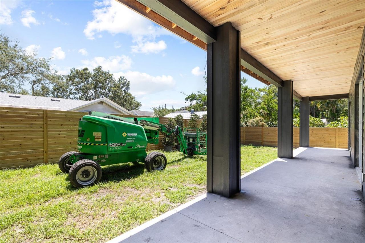 110 W Hiawatha Street, Tampa, FL 33604 Photo