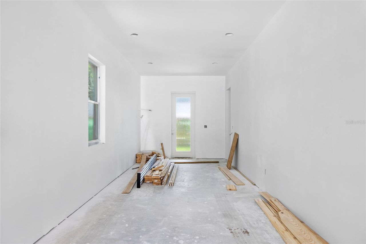 110 W Hiawatha Street, Tampa, FL 33604 Photo