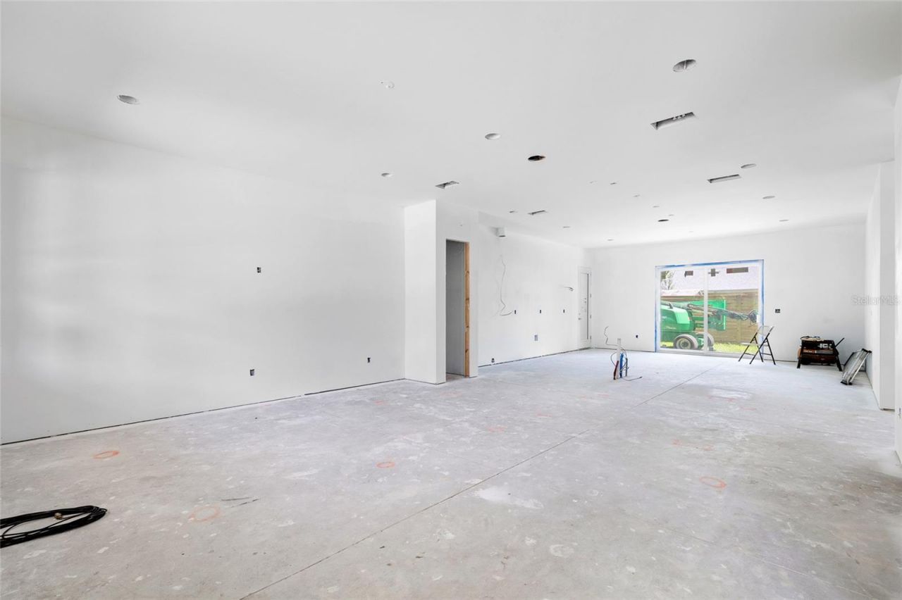 110 W Hiawatha Street, Tampa, FL 33604 Photo