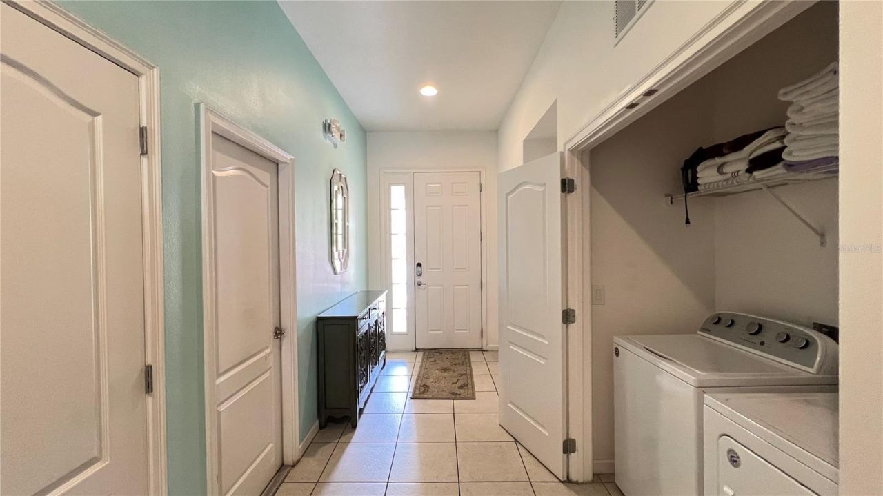 6041 Broad Oak Drive, Davenport, FL 33837 Photo