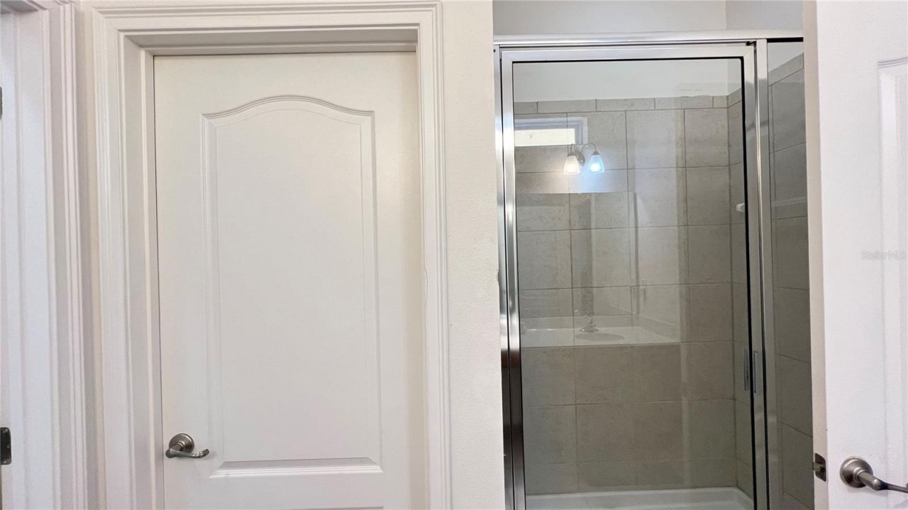 6041 Broad Oak Drive, Davenport, FL 33837 Photo