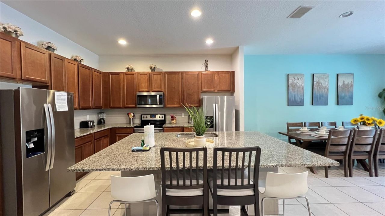 6041 Broad Oak Drive, Davenport, FL 33837 Photo