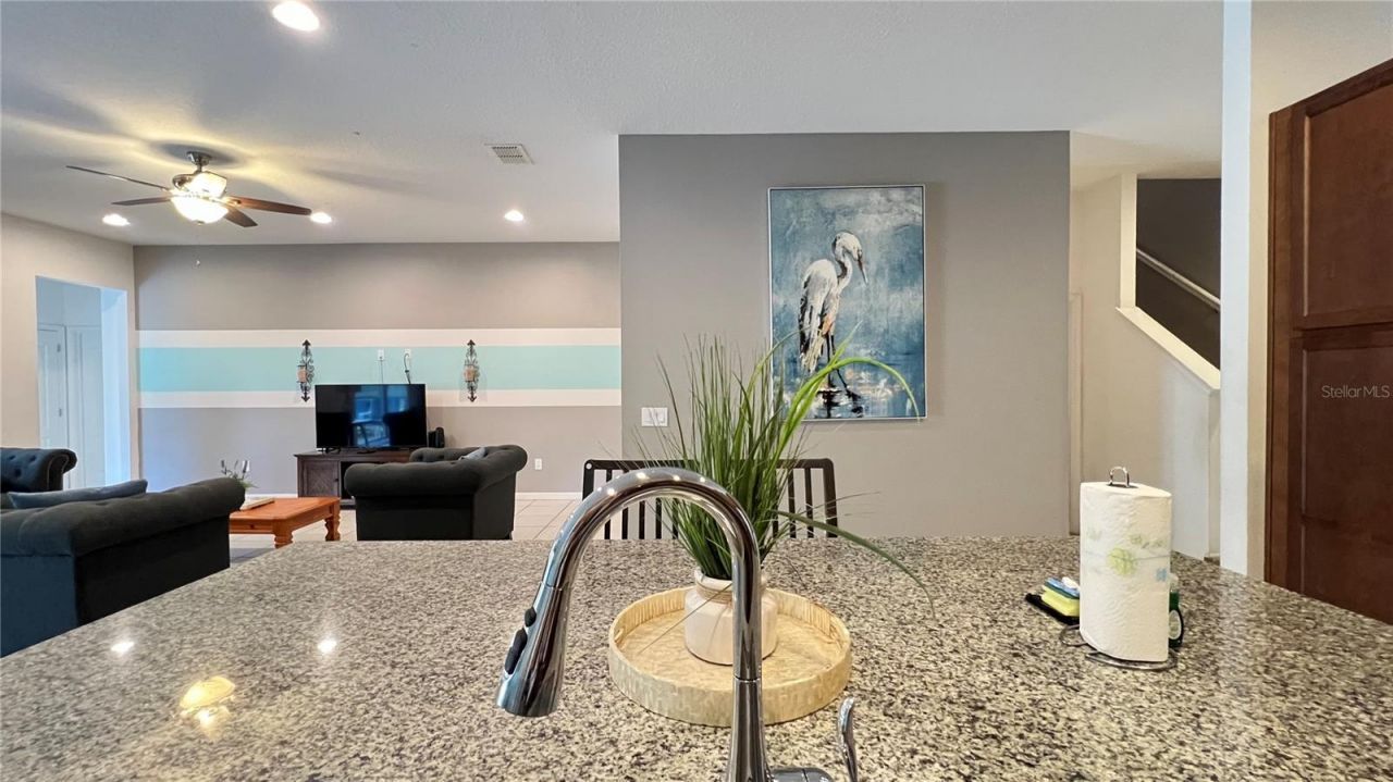 6041 Broad Oak Drive, Davenport, FL 33837 Photo