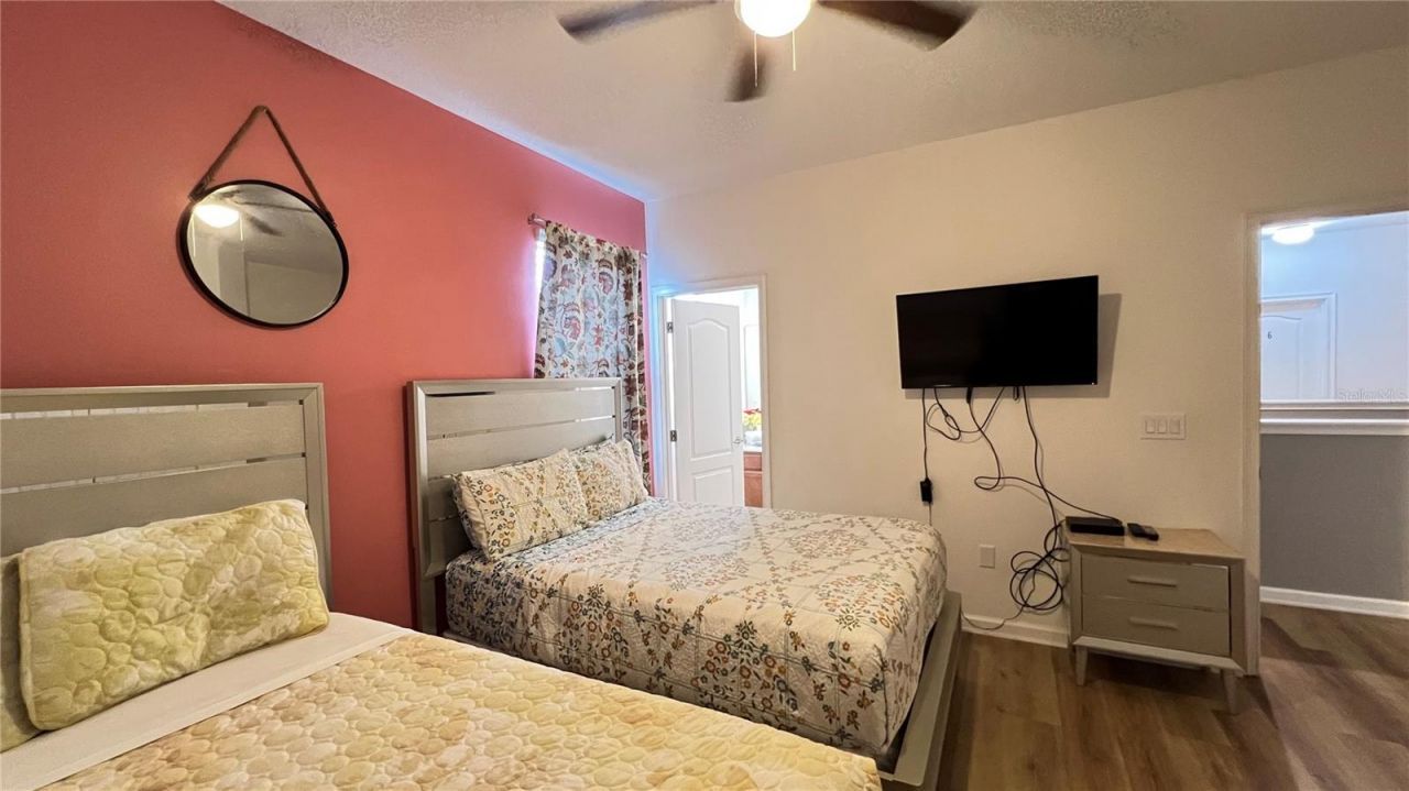 6041 Broad Oak Drive, Davenport, FL 33837 Photo