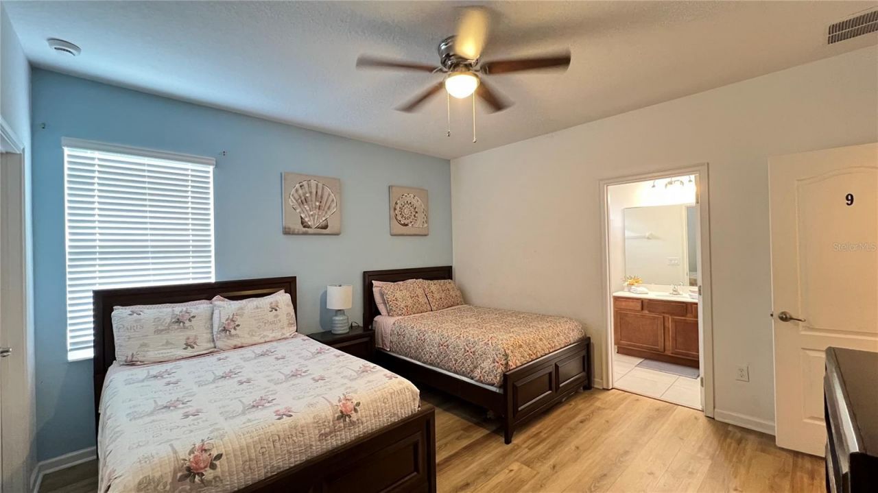 6041 Broad Oak Drive, Davenport, FL 33837 Photo