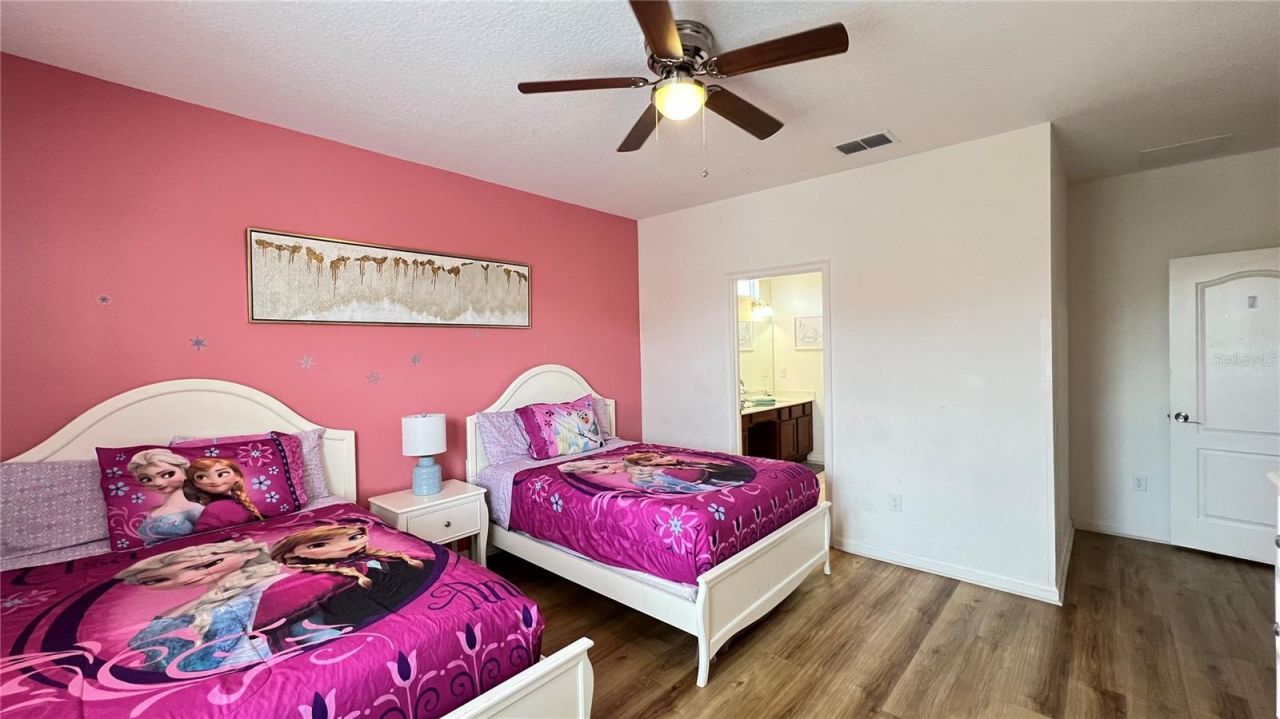 6041 Broad Oak Drive, Davenport, FL 33837 Photo