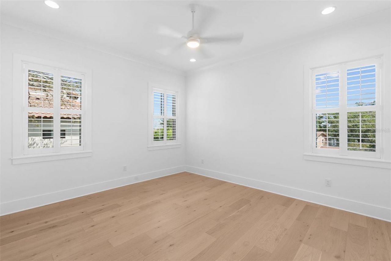 690 Geneva Place, Tampa, FL 33606 Photo