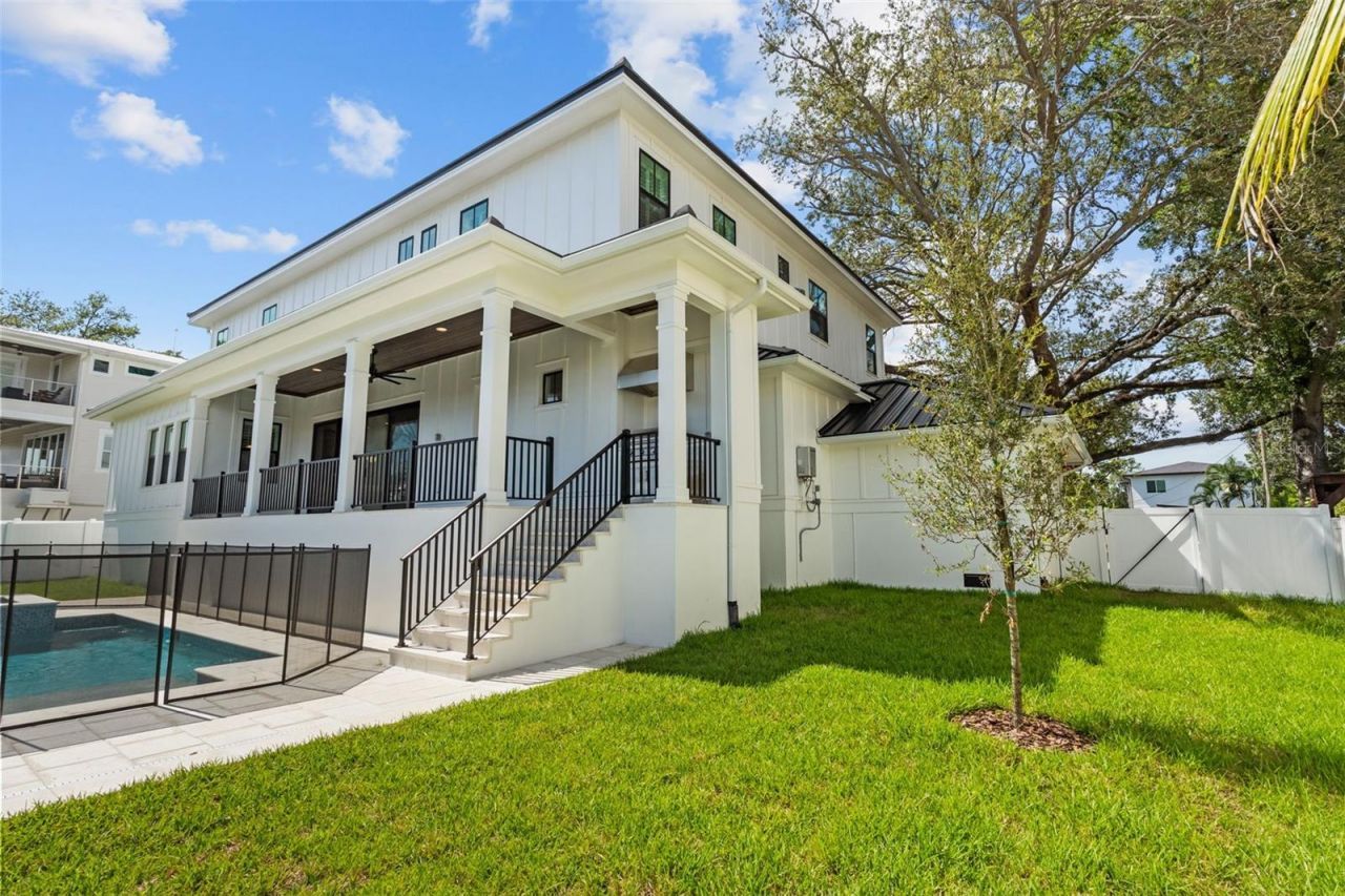 690 Geneva Place, Tampa, FL 33606 Photo