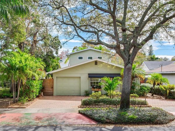 246 22ND AVENUE NE, ST PETERSBURG, FL 33704