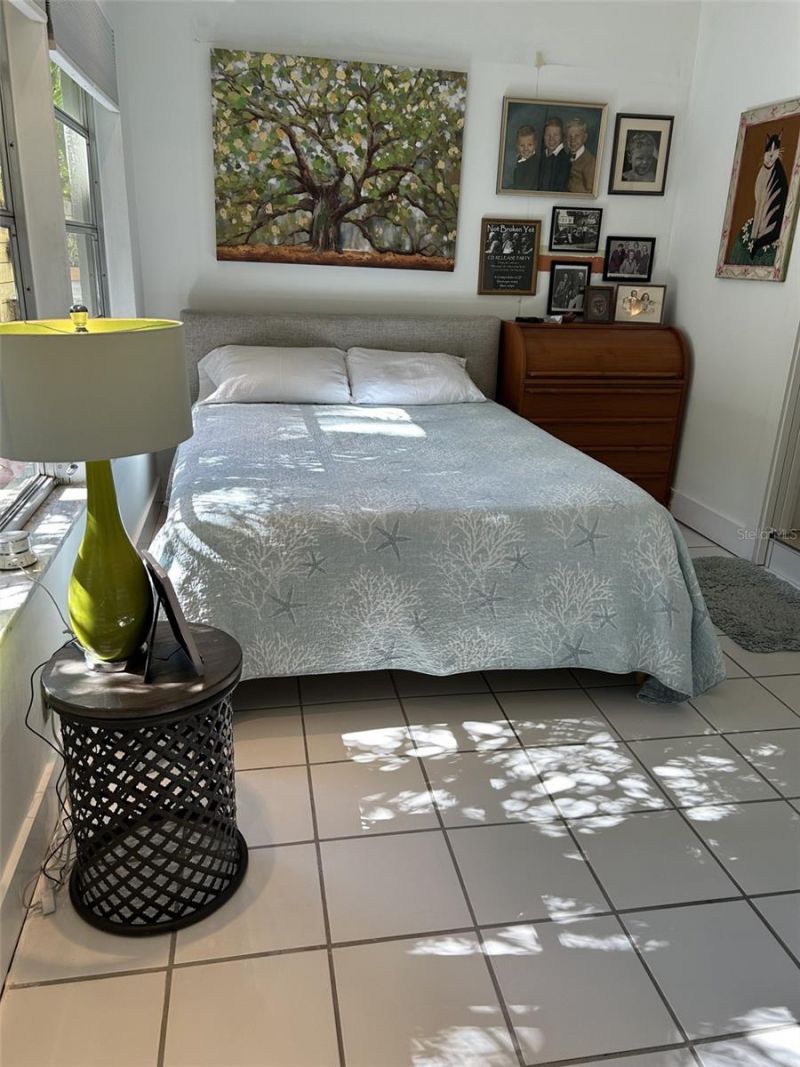 246 22nd Avenue Ne, Saint Petersburg, FL 33704 Photo